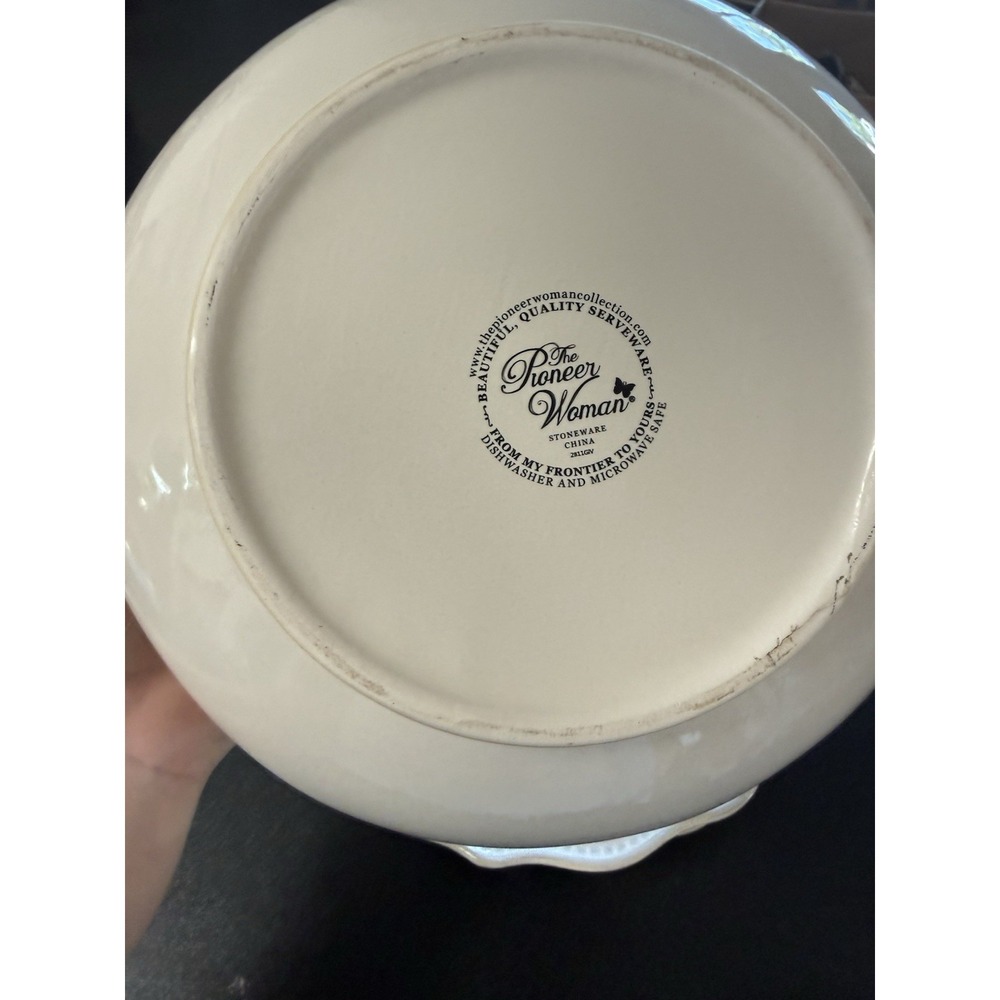 Pioneer Woman Stoneware Linen Lace,Cream Serving Bowl & 2 Plates - Picture 4 of 14